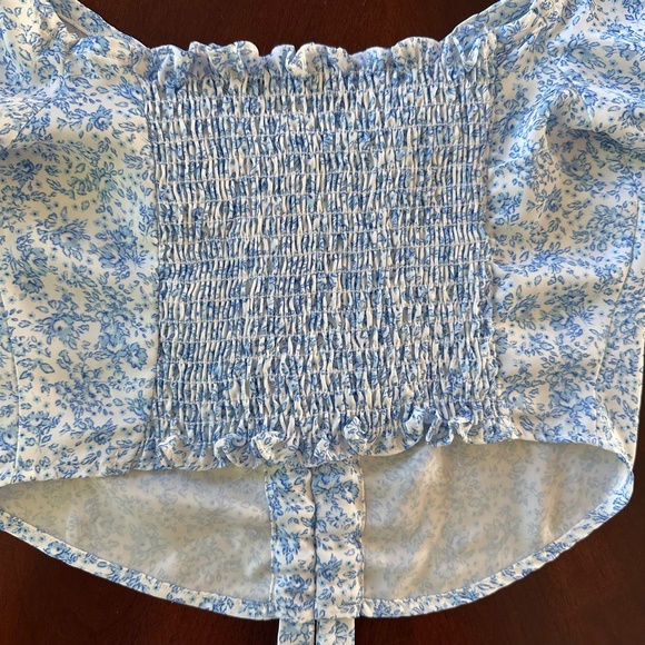 RESA Bella Crop Top in Meadow - Picture 11 of 14